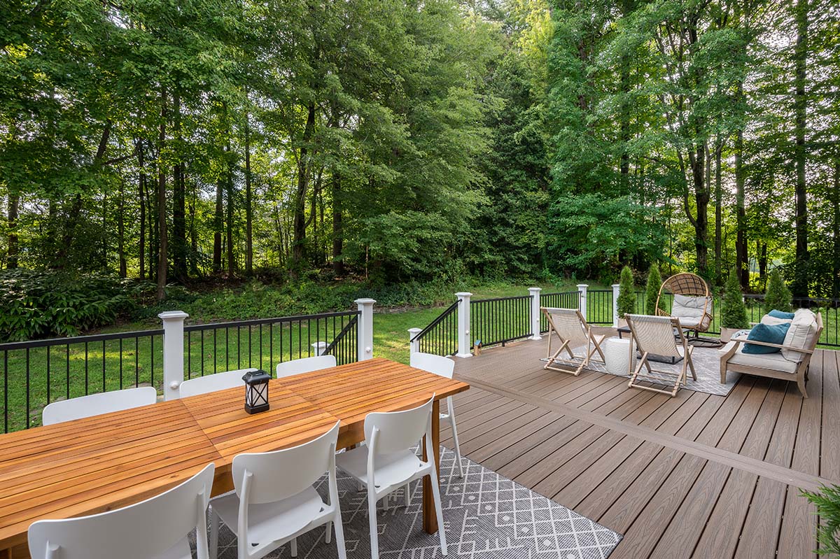 Composite Deck with Dual Entertainment Zones