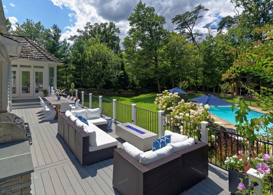 Retrofitted Deck with Contemporary Design