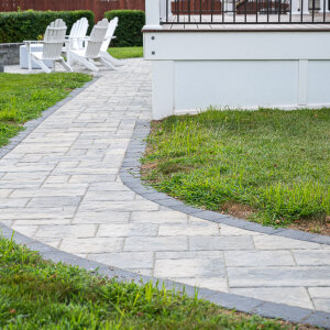 Paver Walkway with Charcoal Border